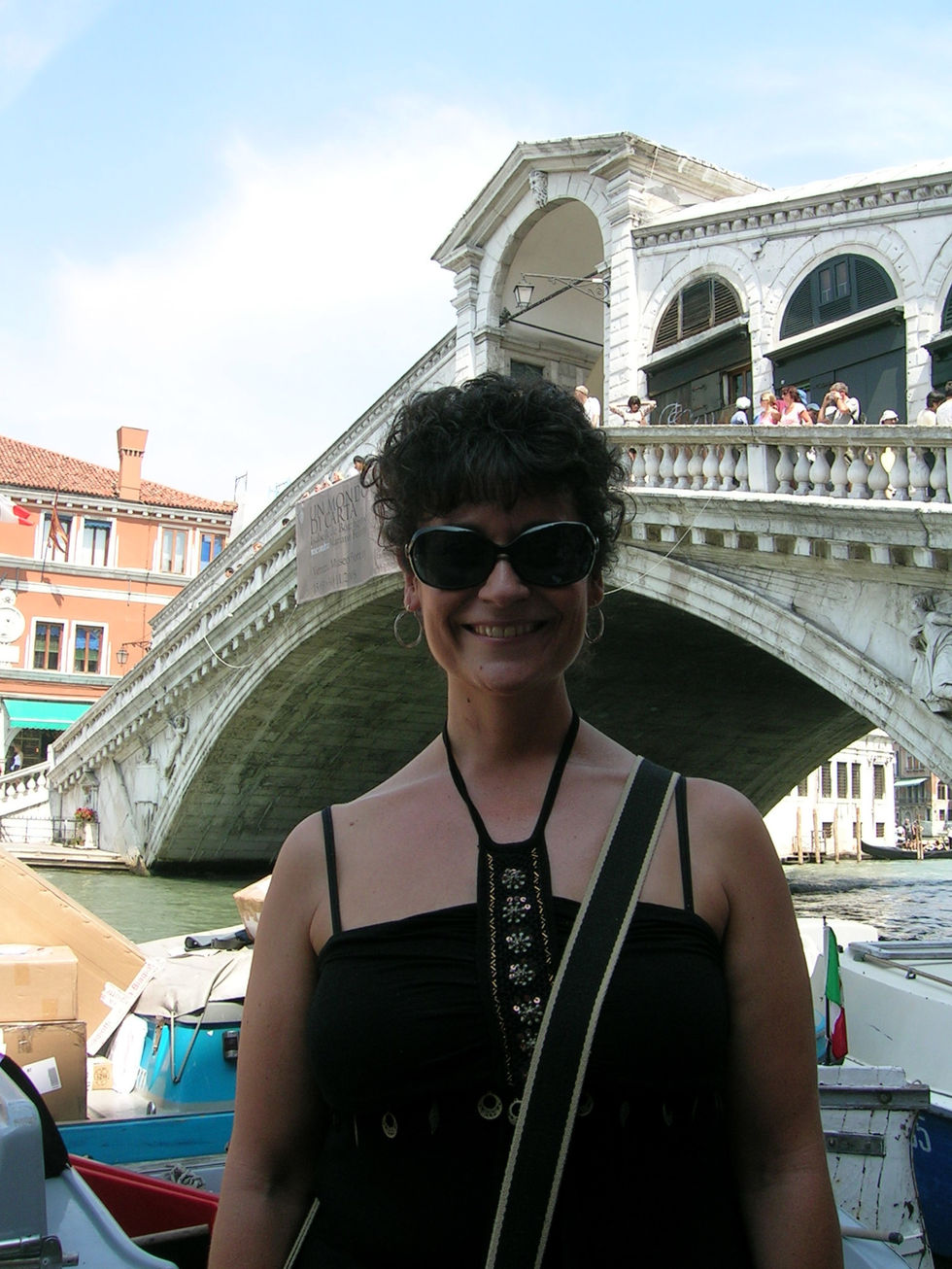 brqx_ria08ita_pers_-_Rialto_Bridge_-_البندقية_-_إيطاليا_-_DSCN5156_2048x1536
