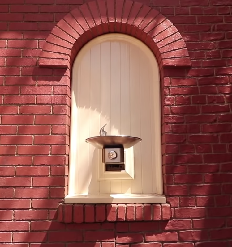 Disneyland drinking fountain 1