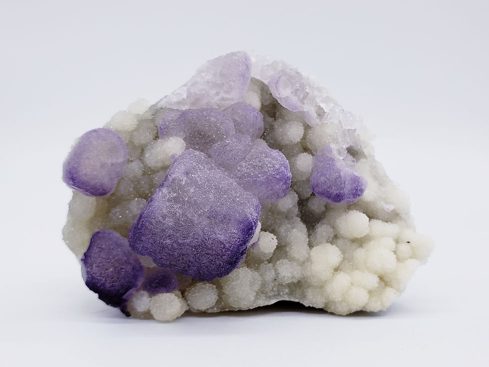 Thumbnail: Cubic Fluorite on Botryoidal Quartz from Qinglong Mine, Guizhou, China