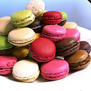 2560px-Macarons,_French_made_mini_cakes.jpg
