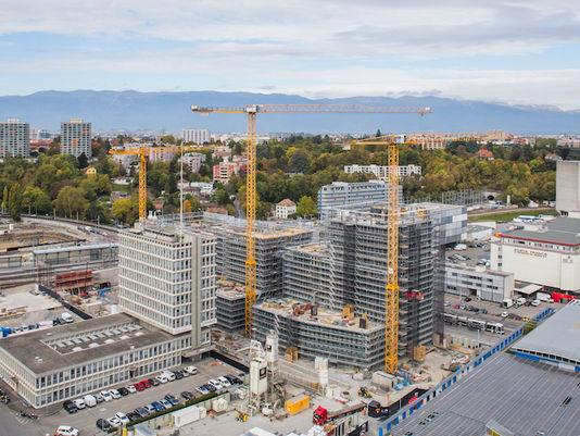 Loyers: stables à Genève et en recul à Neuchâtel