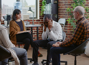 Saúde mental e trabalho: nova exigência para empresas entra em vigor em maio!