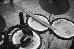 Electronic Drum Set