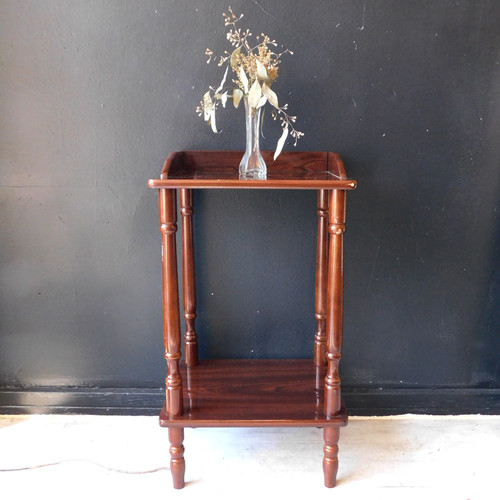 Vintage Accent Table/Plant Stand mignonne