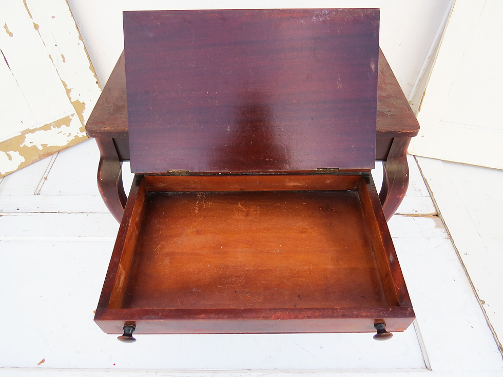 Thumbnail: Antique Queen Anne Desk