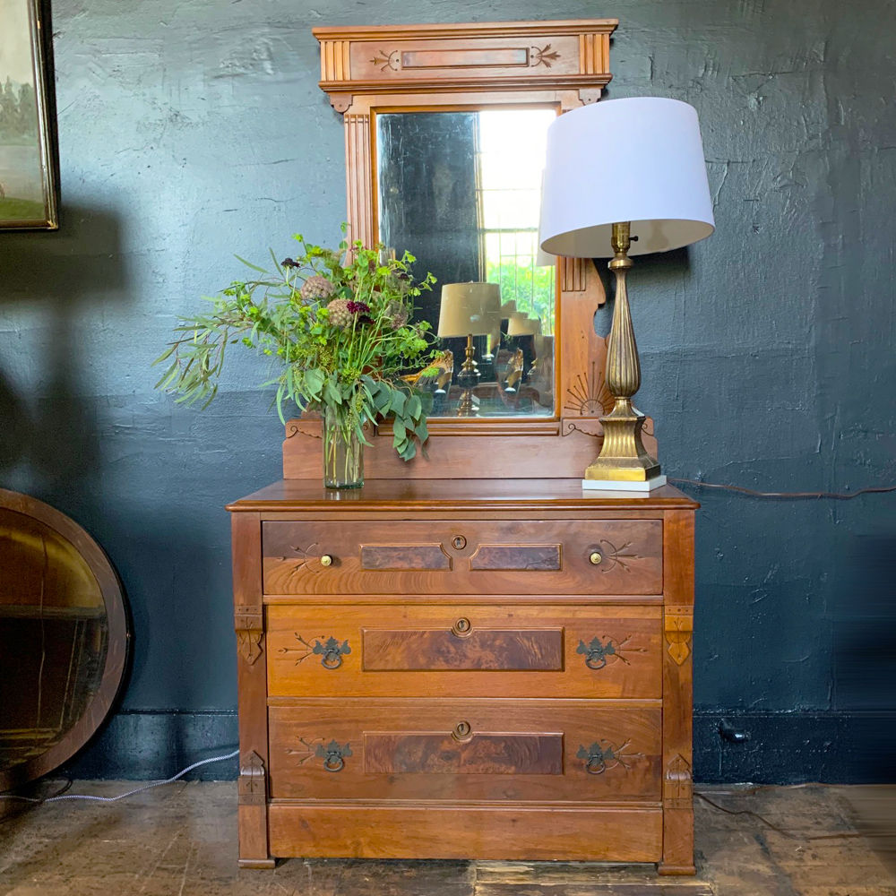 East Lake Dresser w/Mirror