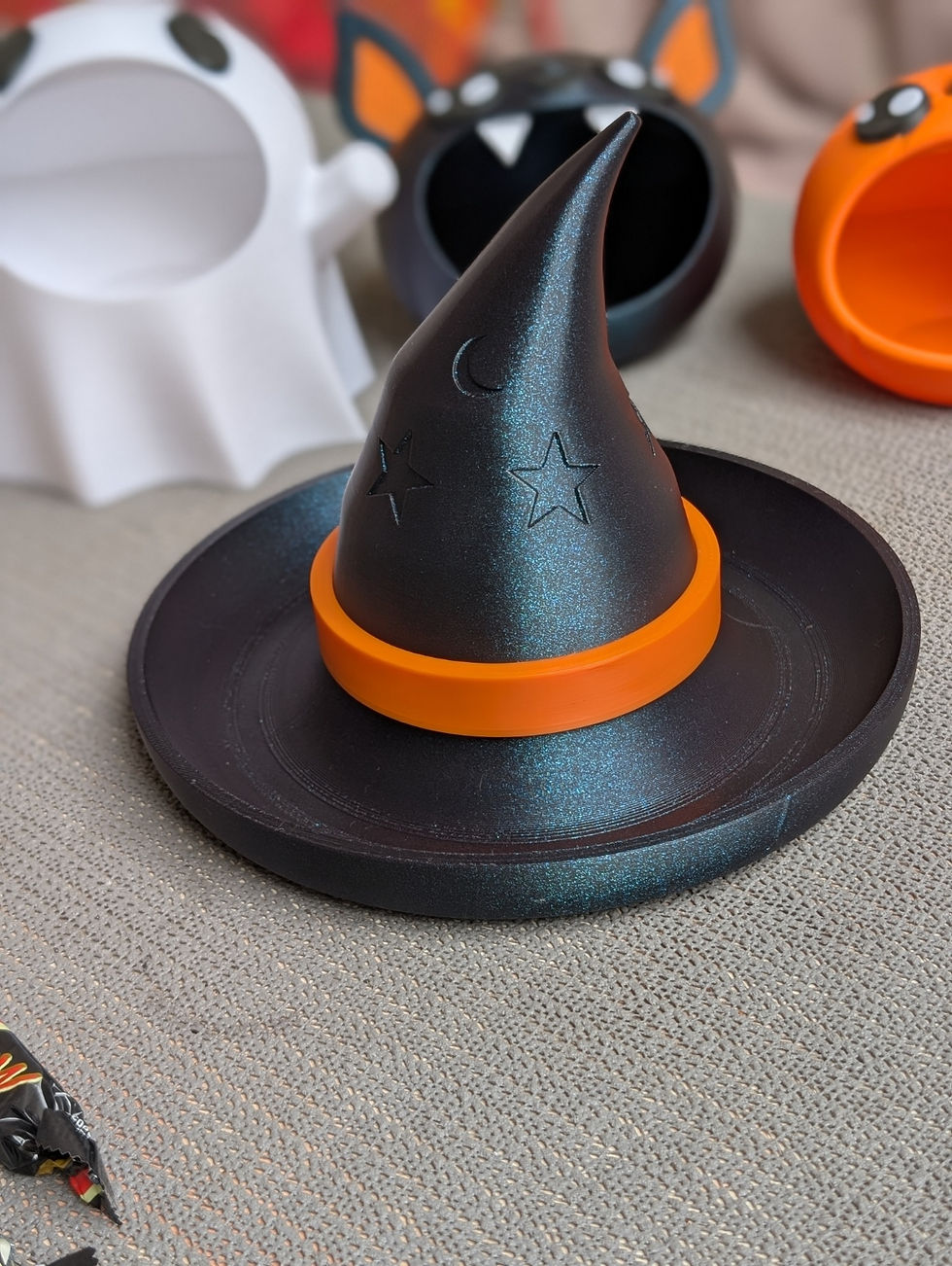 Küçük resim: Witch Hat Candy Bowl