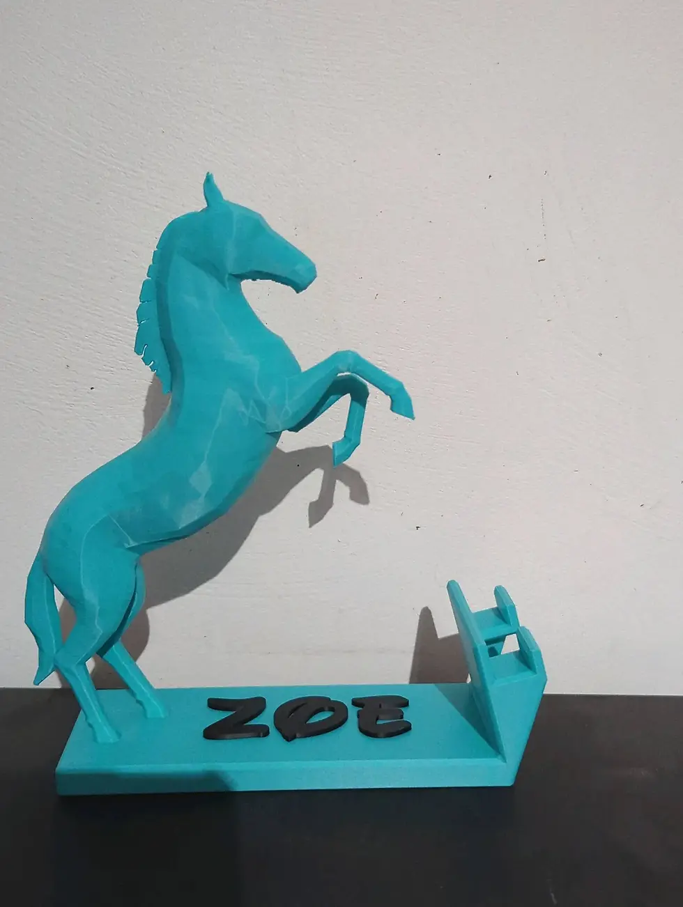 Küçük resim: Rearing Horse Phone stand
