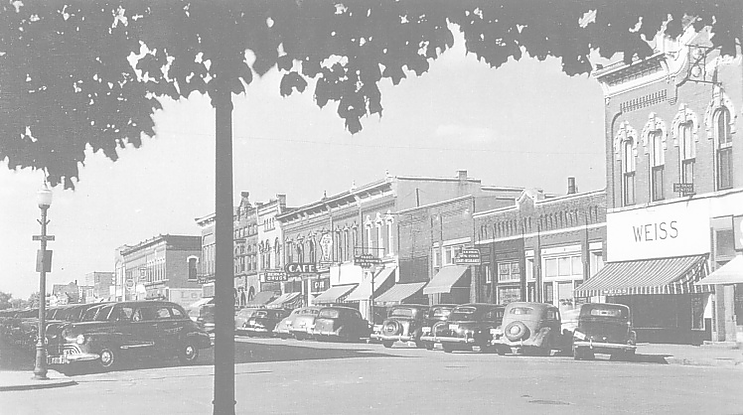 Historical Downtown Nevada, Iowa with vintage shops from the 1980s
