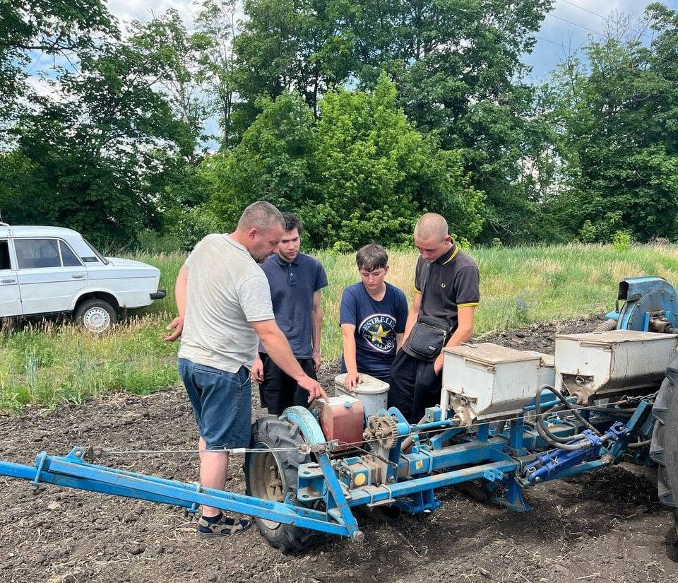 Від теорії до перших паростків: як наші студенти підкорюють поля!