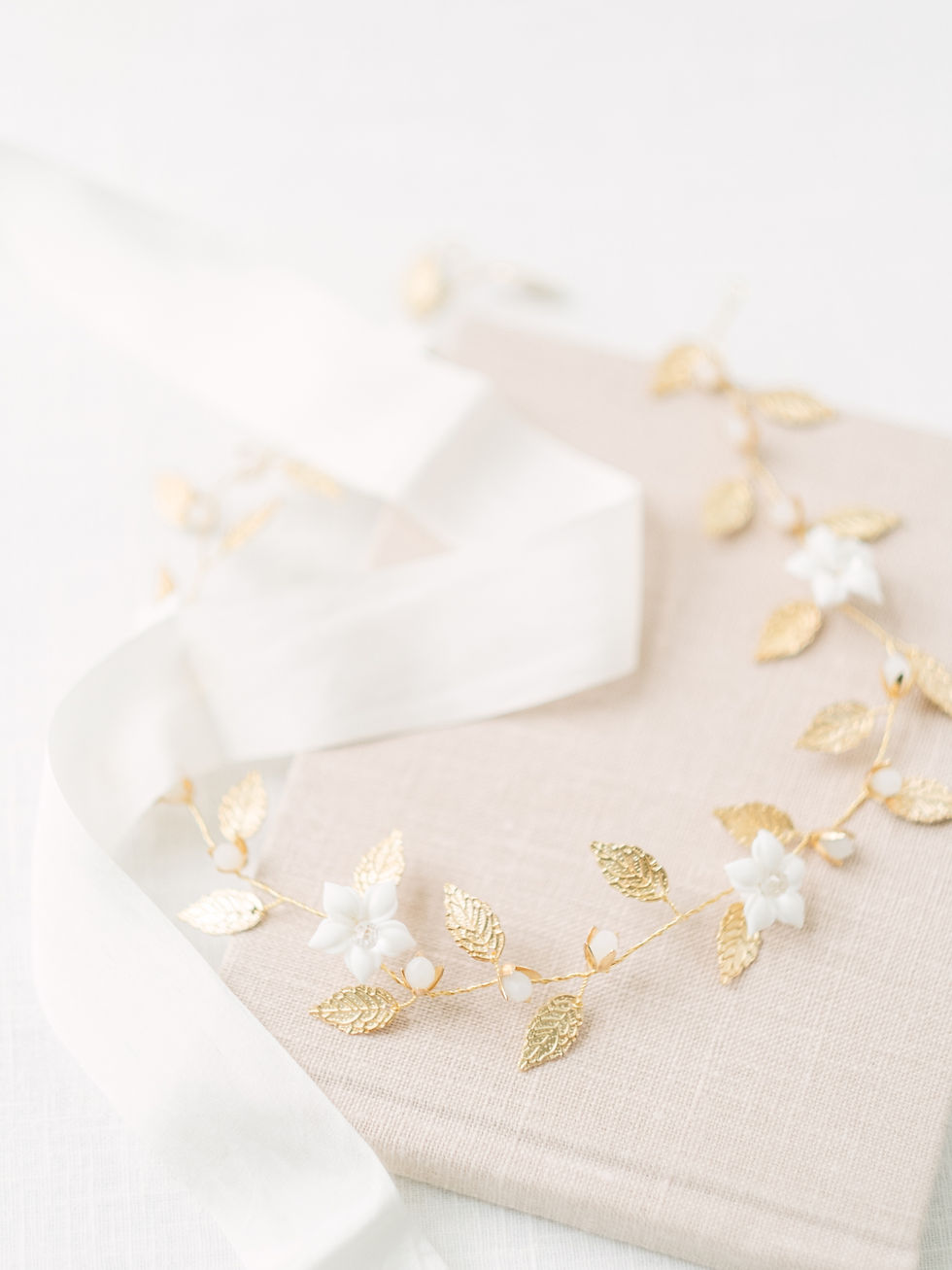 Thumbnail: ceramic flower hair vine detail view