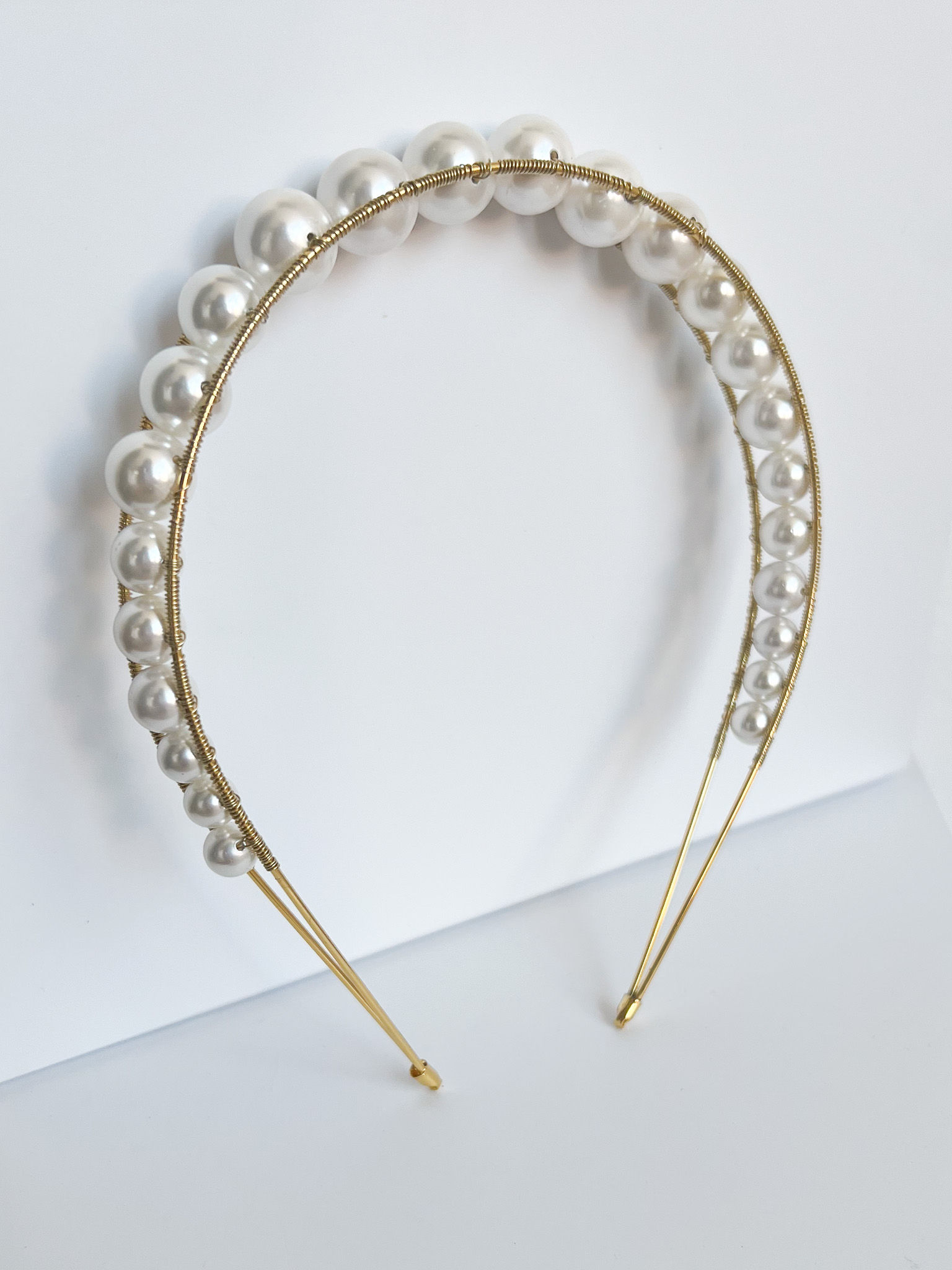 modern pearl crown front view