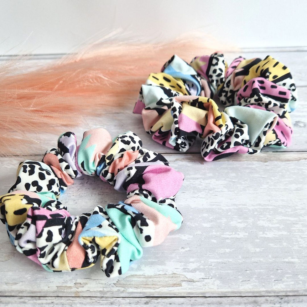 Thumbnail: 90's Vibe Scrunchie