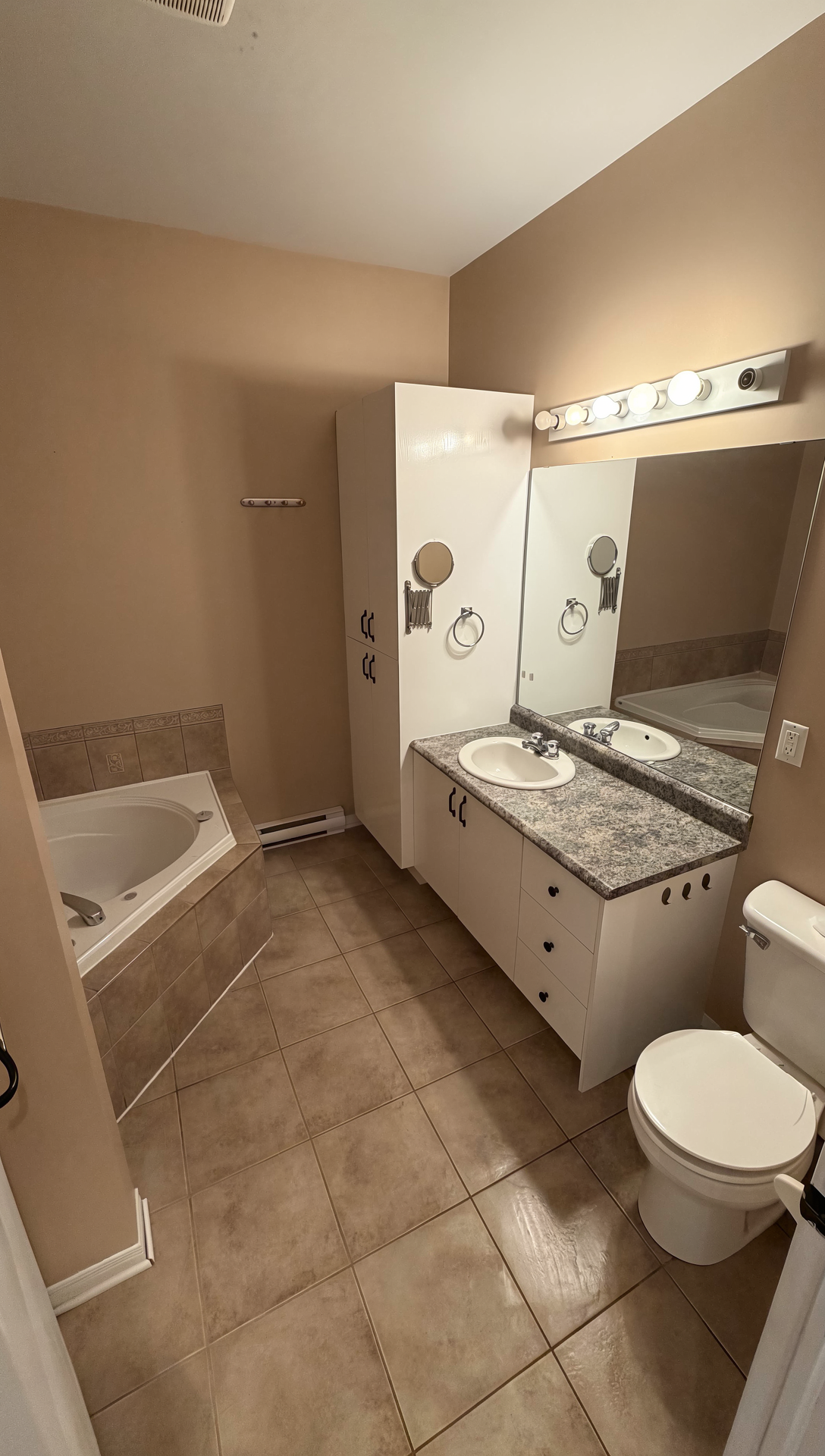 Superbe appartement au plateau — photo 3