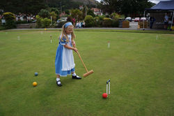 Alice (Thea Thomas-Graham)