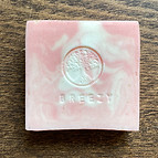 Eden Shampoo bar_edited_edited.jpg