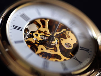 Cirurgia guiada para implante dentário: precisão angular como os ponteiros de um relógio.