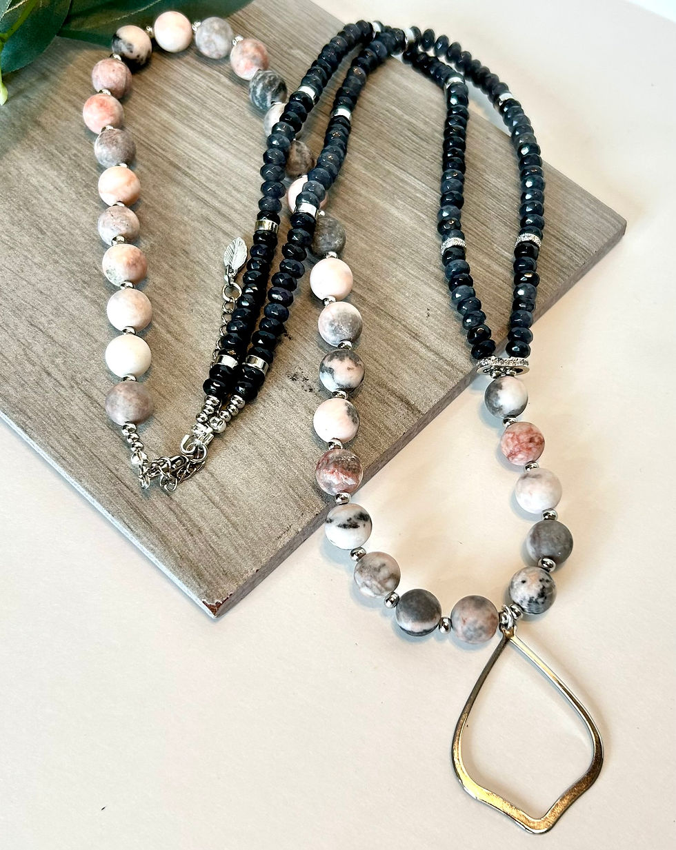 Thumbnail: Gray Marble Double Single Necklace