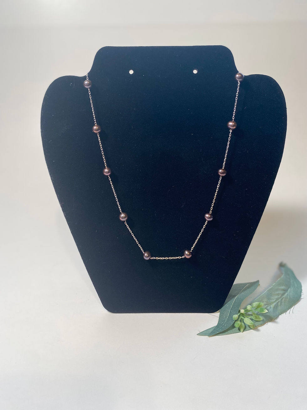 Thumbnail: Deep Purple Pearl and Silver Necklace