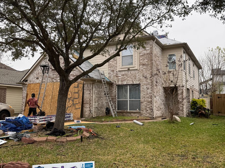 10 Questions to Ask Your Roofer Before Hiring — Houston, Texas