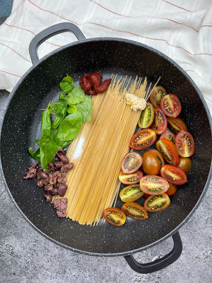 פסטה עגבניות בסיר אחד