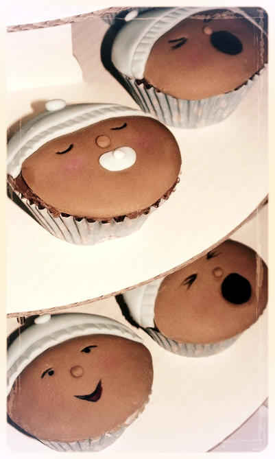 baby shower cupcakes