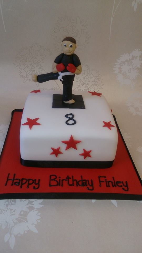 kickboxing cake.jpg