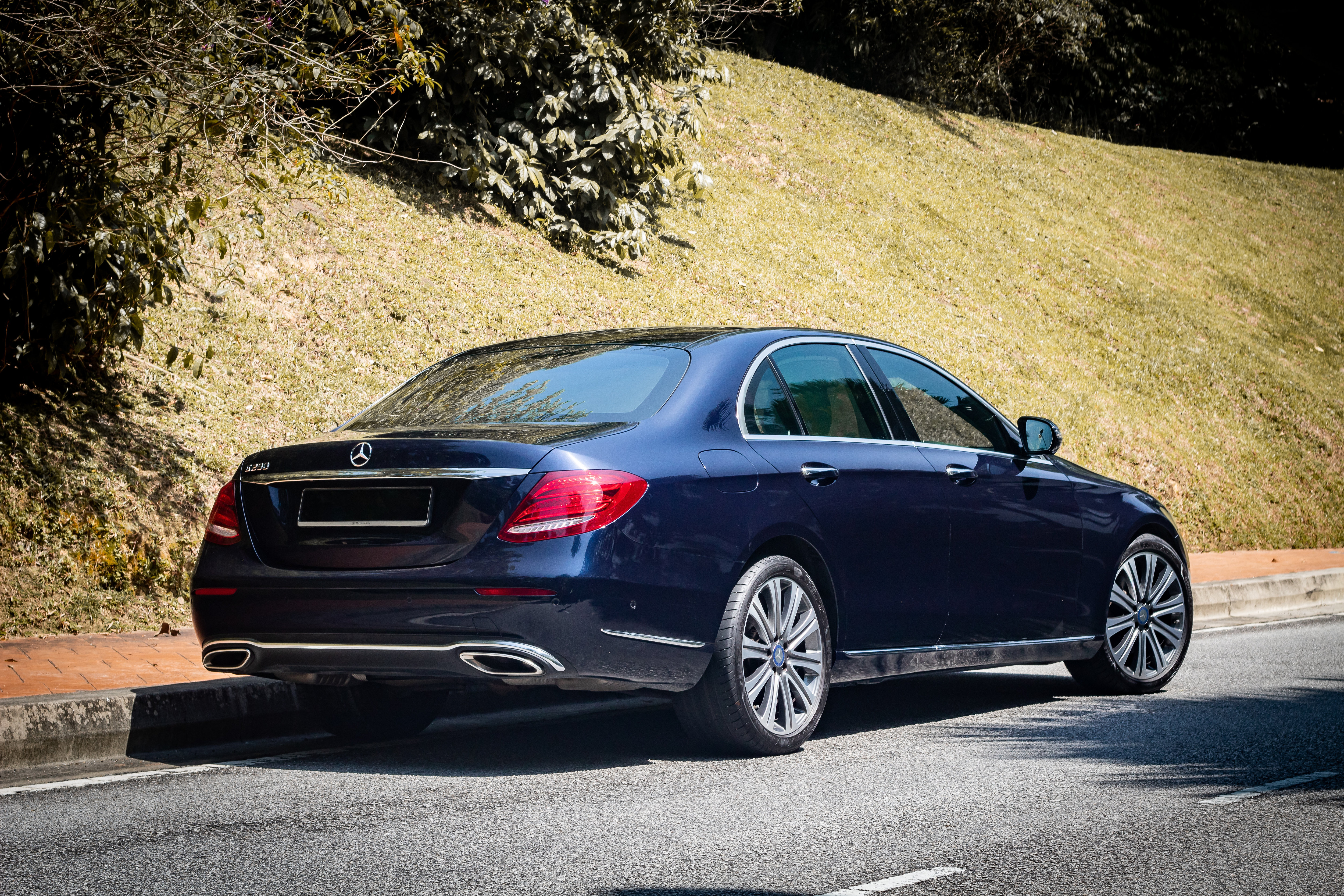 Мерседес е250 4matic