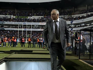 "FUIMOS PASIVOS, DEFENDIMOS MAL Y NO GENERAMOS PARA ADELANTE": MEMO VÁZQUEZ