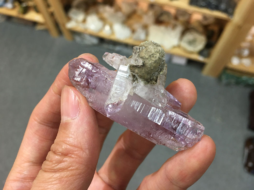 Thumbnail: VareCruz amethyst point
