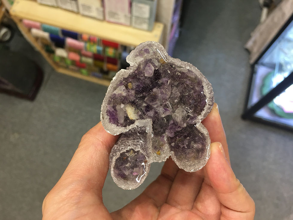 Thumbnail: Amethyst Chip Poodle