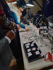 jewelryshopping.jpeg