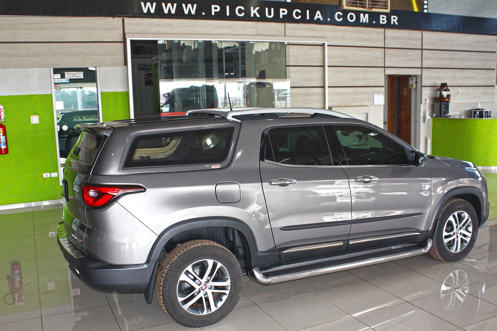 Capotas de Fibra para Fiat Toro