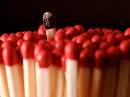 De 10 meest gemiste signalen dat iemand bijna opgebrand is