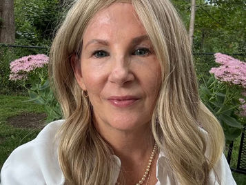 From Diagnosis to Purpose: Finding Hope Through Stage 4 Ovarian Cancer