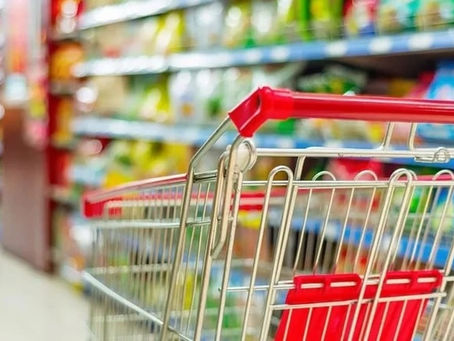 Desplome récord: las ventas en supermercados y autoservicios cayeron 17,2% en agosto