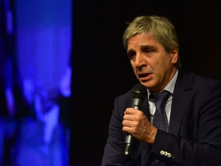 Canje de deuda: Luis Caputo negó que vaya a salir a los mercados globales y aclaró cómo pagará en enero