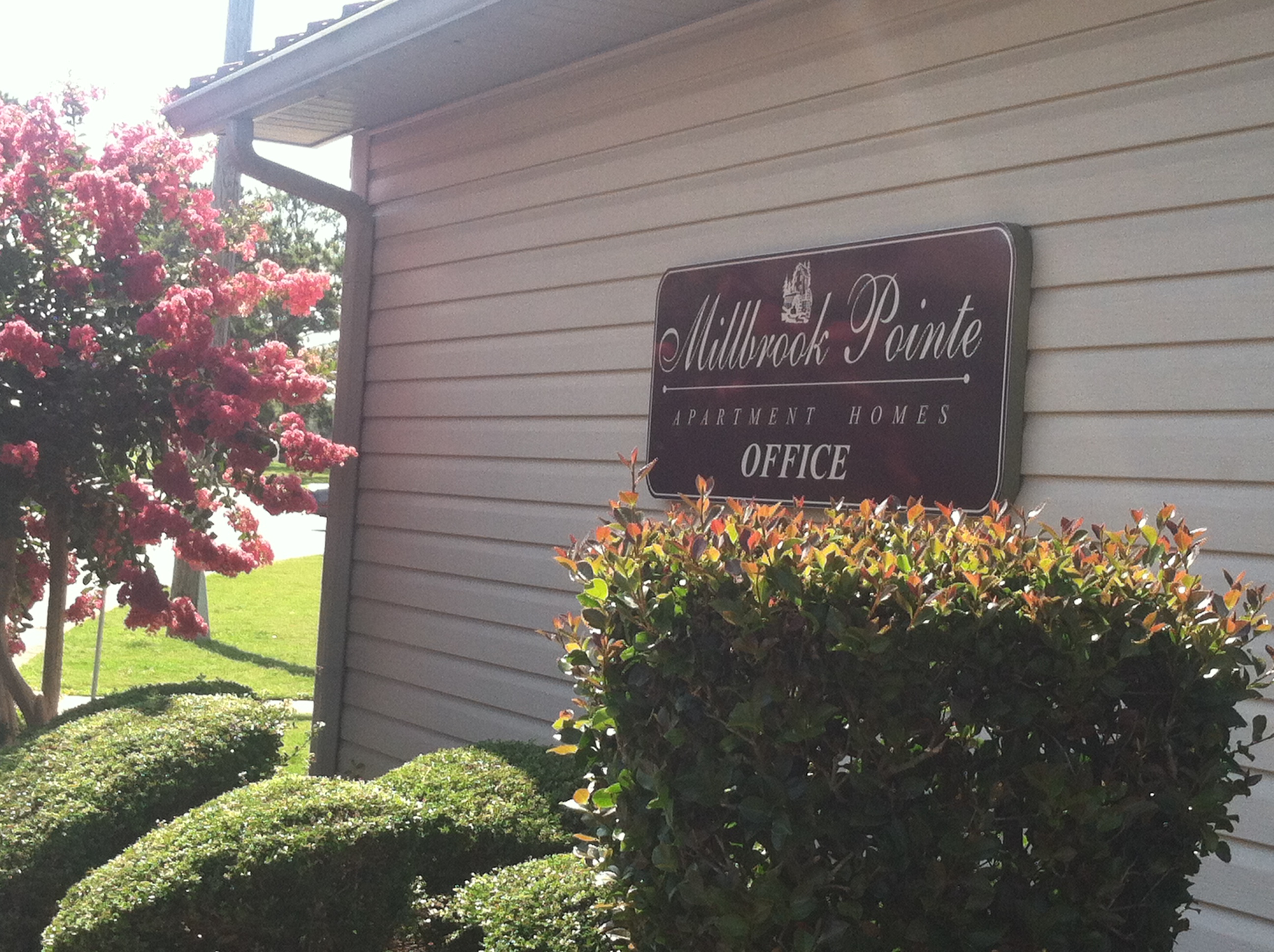 Millbrook Pointe Apartments