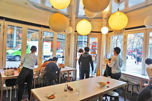 ร้านอาหารญี่ปุ่นแนะนำใน London Kanada-Ya Ramen Bar