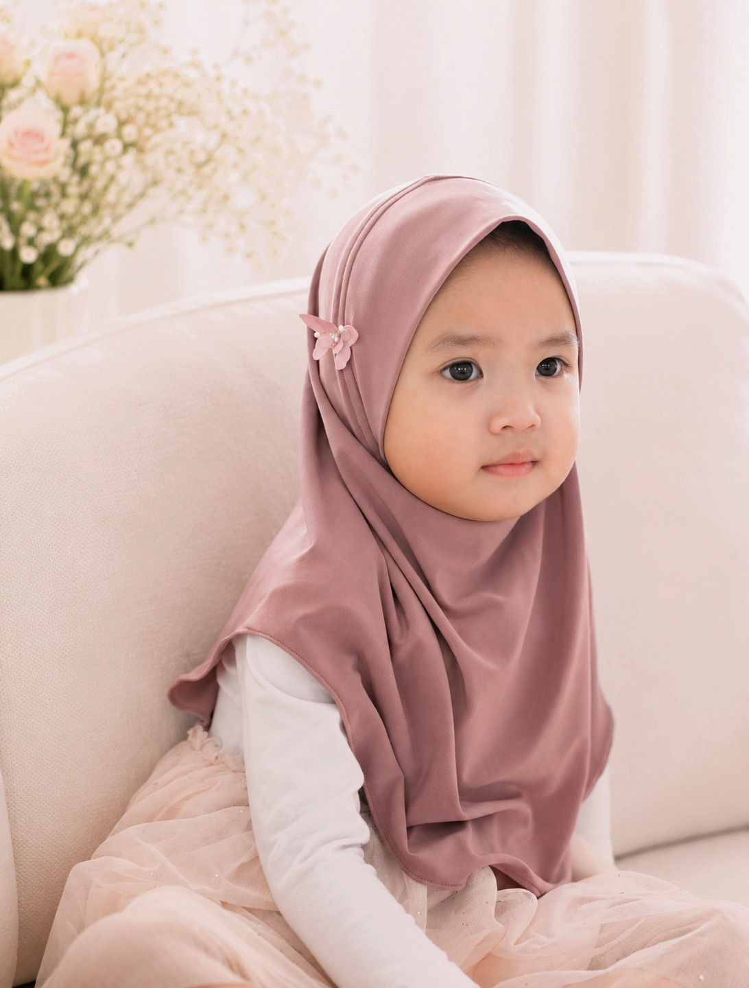 Flutter Kids SlipOn Shawl in Rosewood