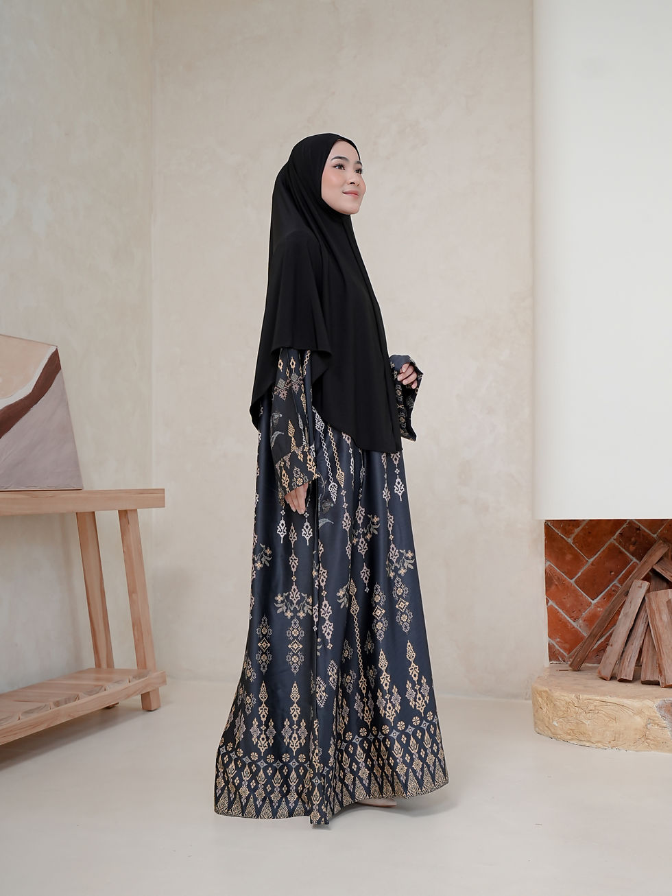 Thumbnail: Maysaa Ikat Abaya in Midnight