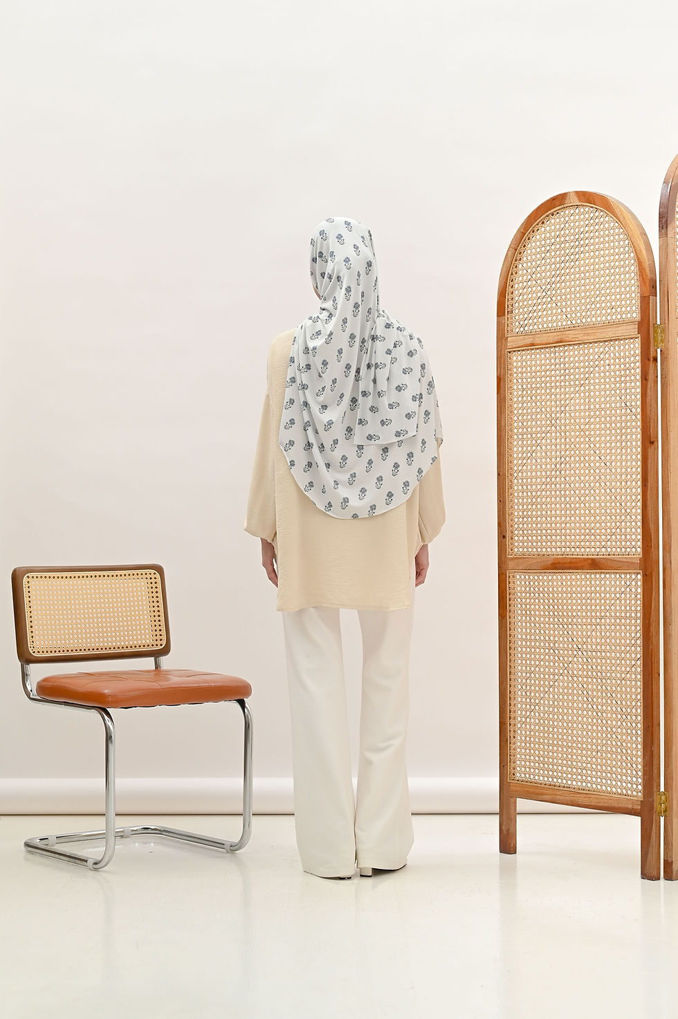 Thumbnail: Somedays Semi-Instant Shawl in Edelweiss