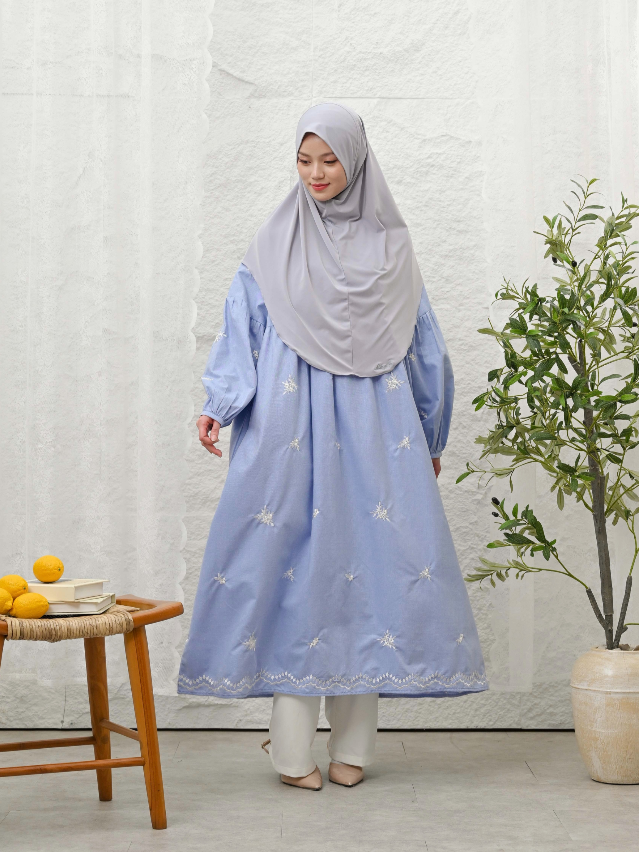 Willow Linen Midi Dress in Periwinkle