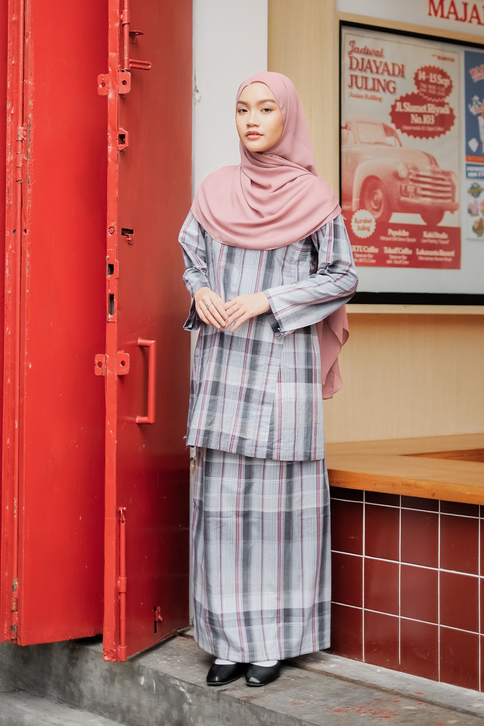 Thumbnail: Azizah Pelikat Kurung in Grey Stripes
