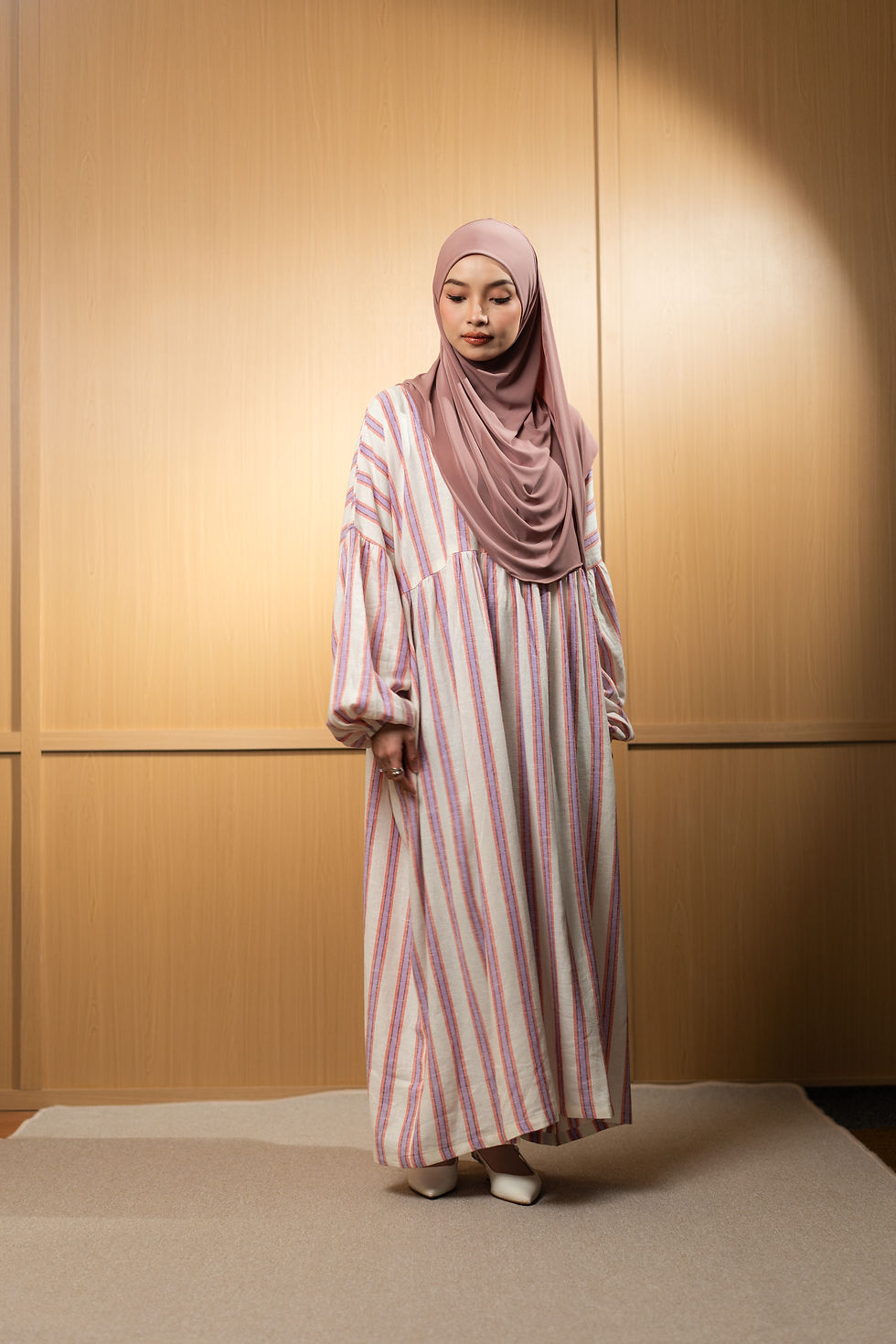 Thumbnail: Willow Linen Midi Dress in Vintage Candy