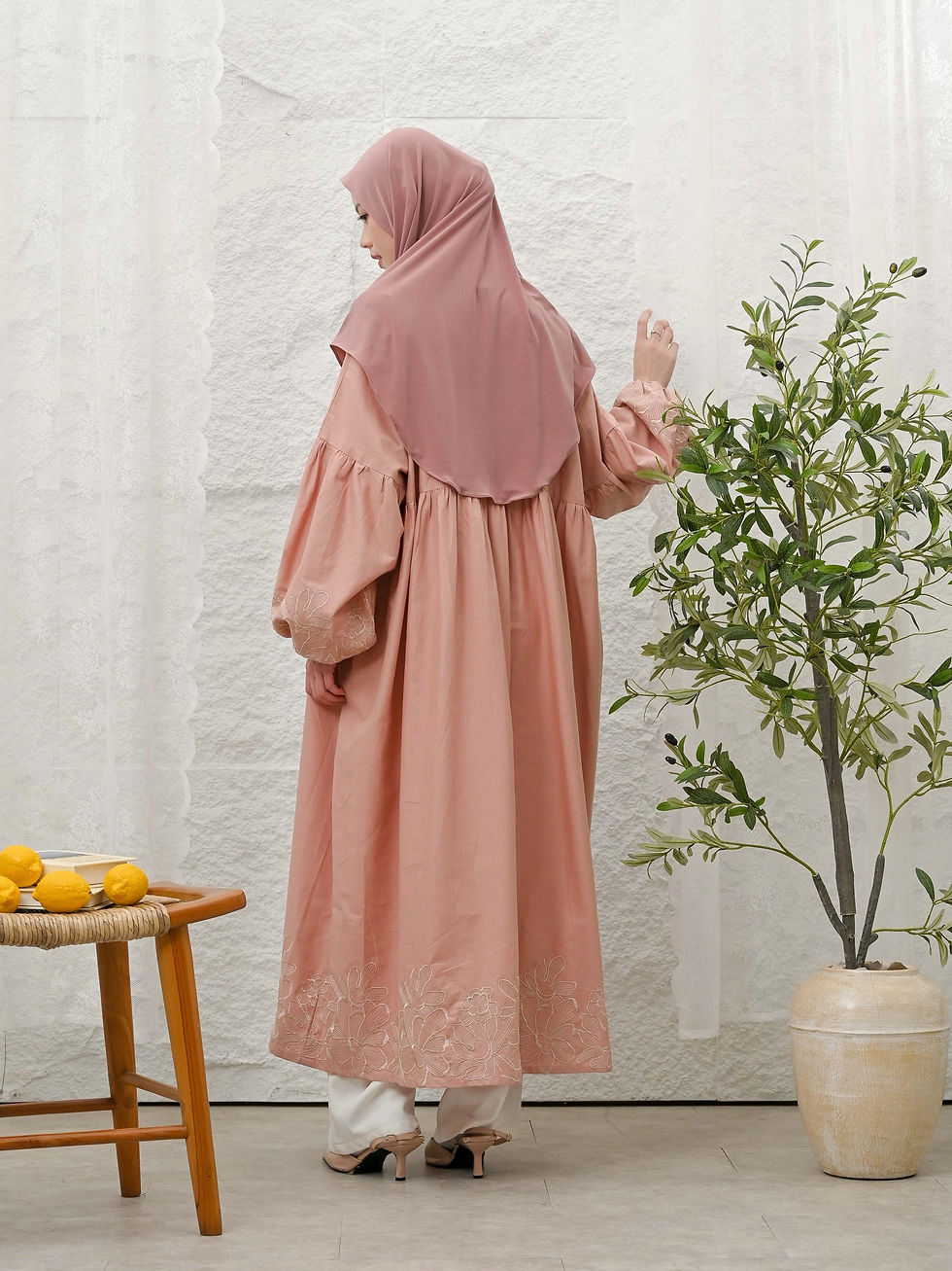 Thumbnail: Willow Linen Midi Dress in Dusty Rose