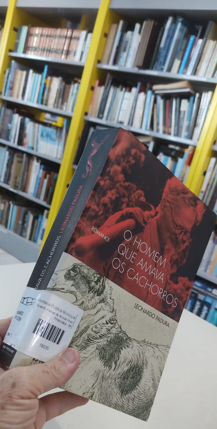 Meu primeiro Padura literário