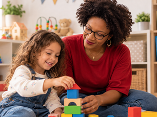 Première rencontre avec la babysitter : comment préparer votre enfant ?