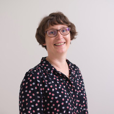 Dr. Claudia Hillebrand