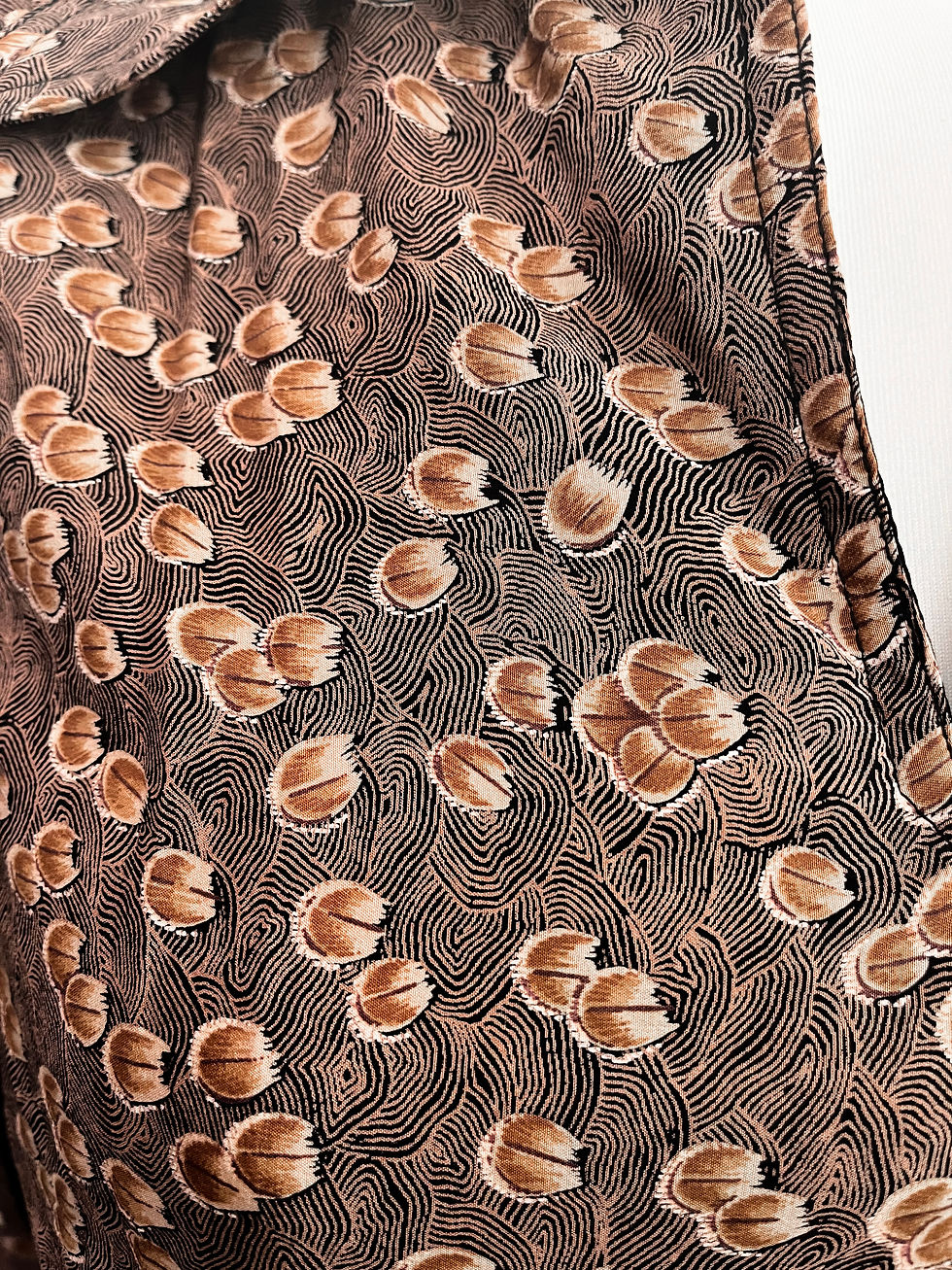 Thumbnail: unique Silk Paris M